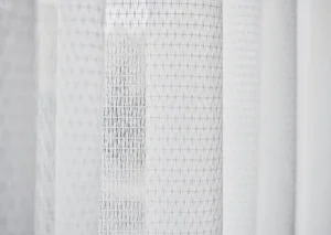 Jemná záclona z transparentnej textílie – interiérové riešenie | Horus Trade