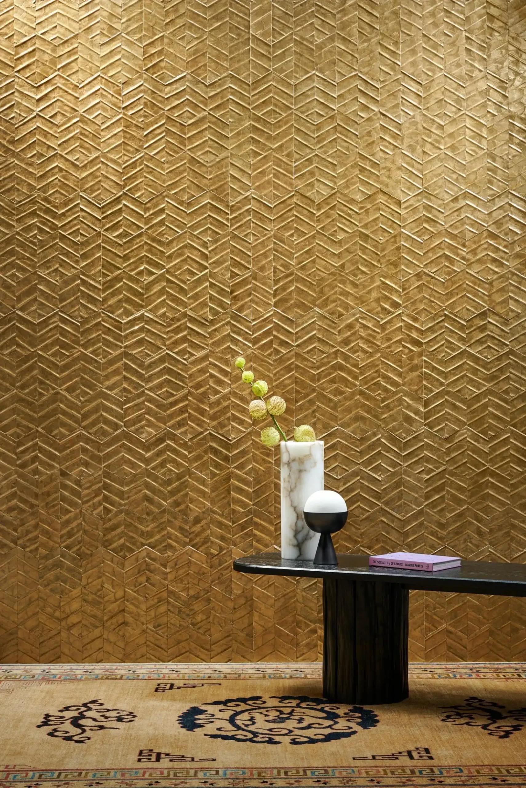 Luster_Lucea_70313_Roomshot_Web_LR-single-img