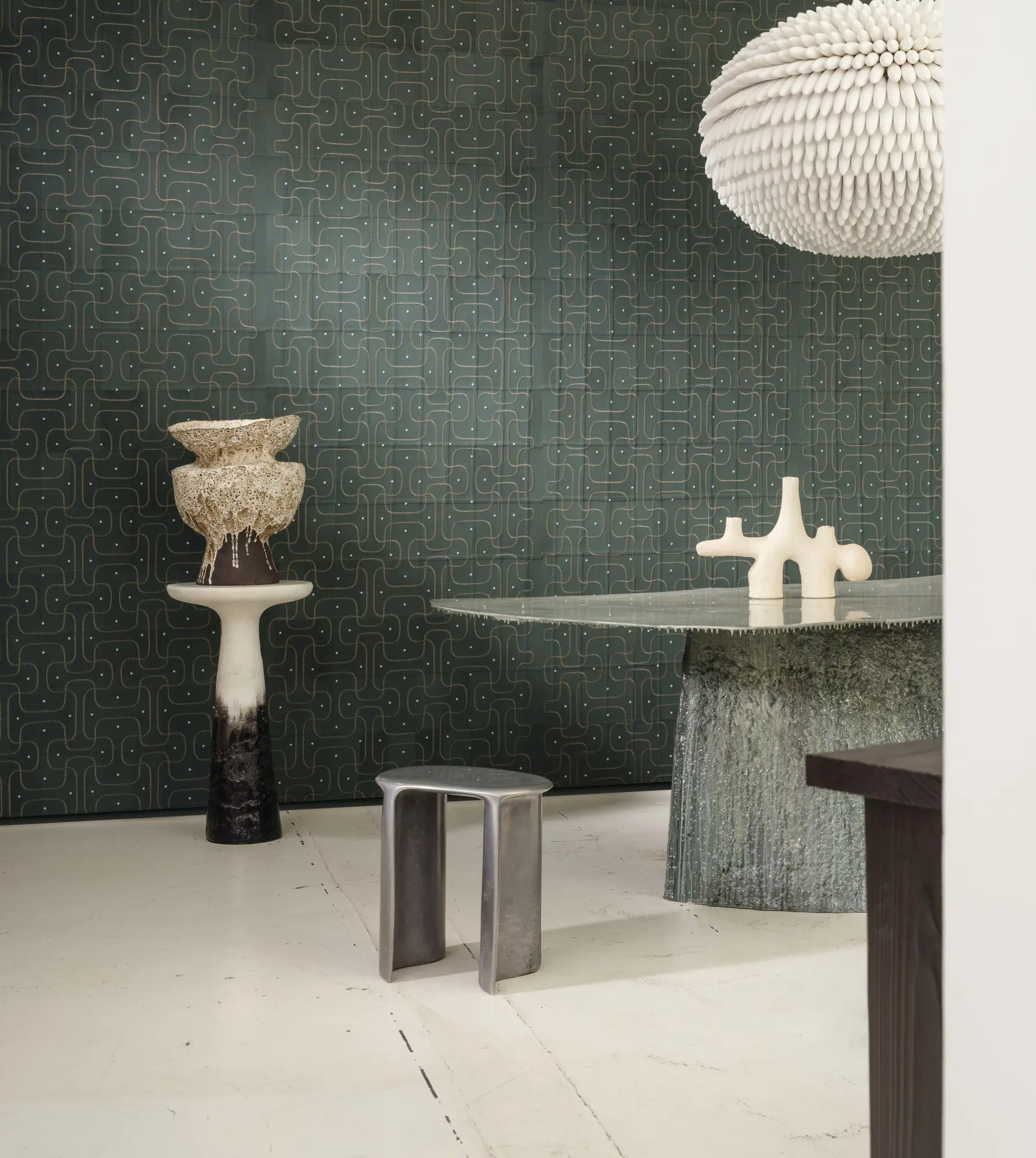 Corium_Jaseran_27440_Roomshot_Print_HR