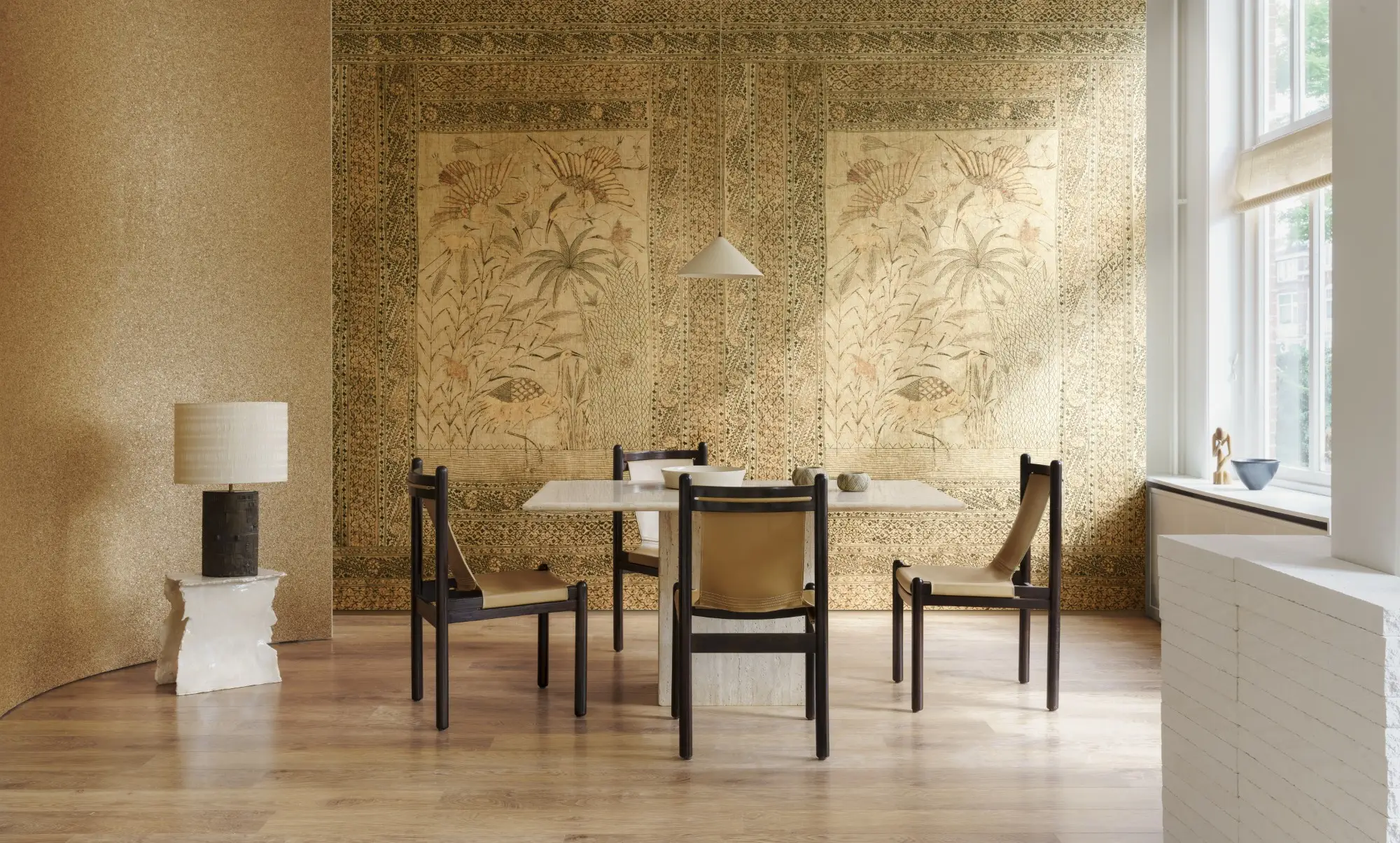 EssentialsKaolin_Passeggio_30371_Roomshot_Print_HR