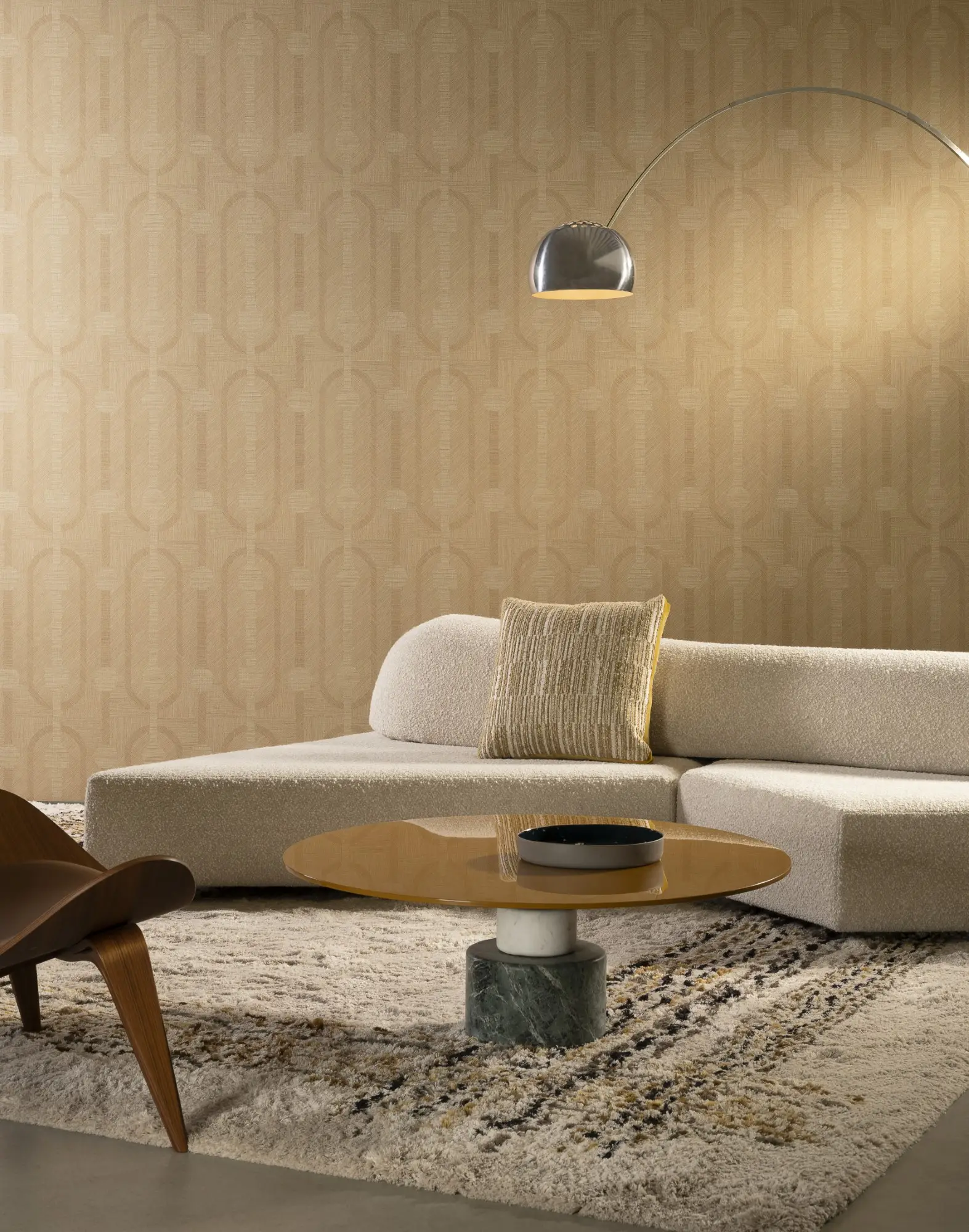 EssentialsLuxor_Amulet_19410_Roomshot_Print_HR