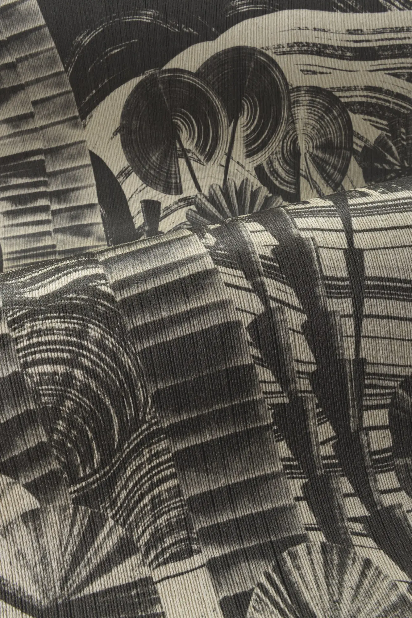 EssentialsLuxor_Thebe_19460_2_Mood_Print_HR