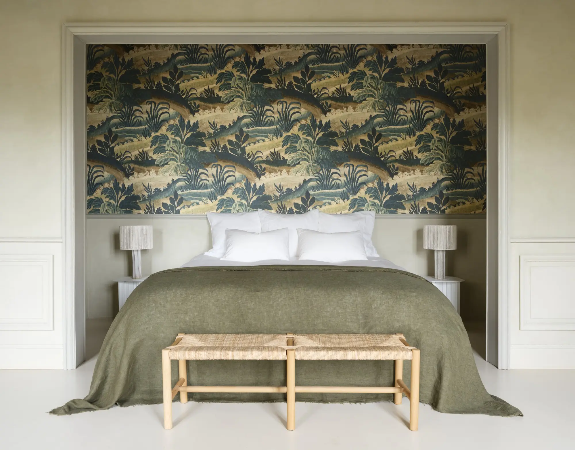 LesTapisseries_Collines_97900_Roomshot_Print_HR